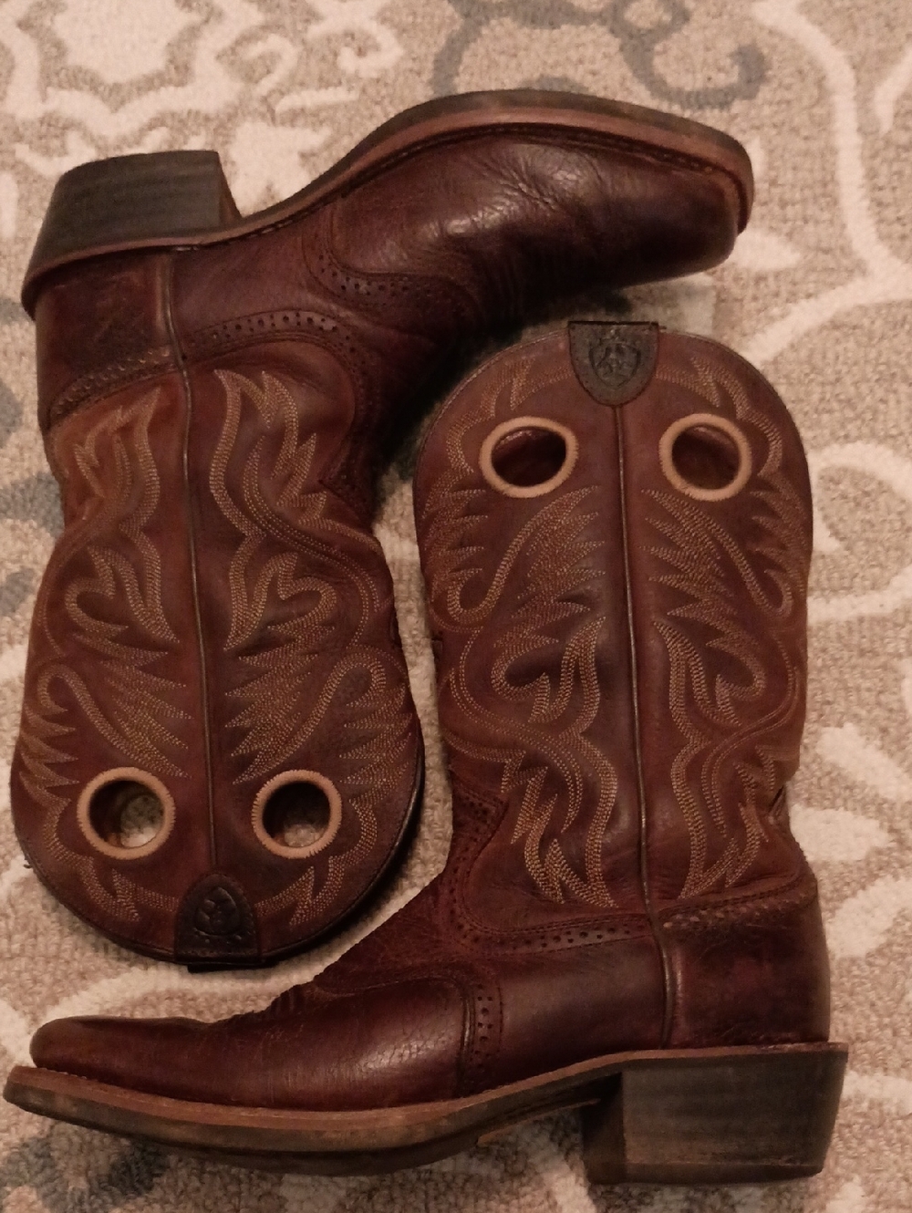 Ariat Heritage Roughstock Boots